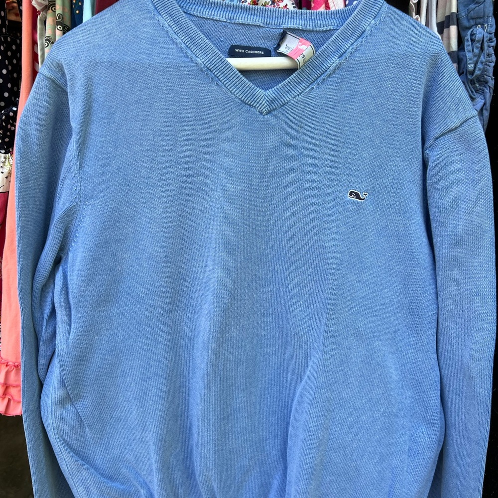 Vineyard Vines size Large Sweater